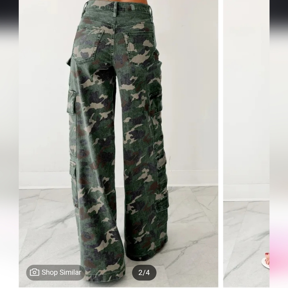 Size 12! Wide Leg, Camouflage Cargo Pants - Picture 3 of 3